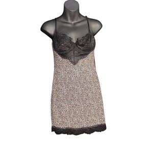 Beautiful Victoria's Secret Lace Babydoll size medium lace with Black animal pri